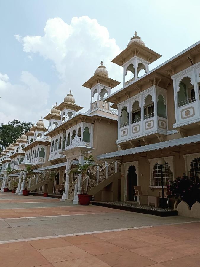 Hotel Gautam Lonavala Exterior photo