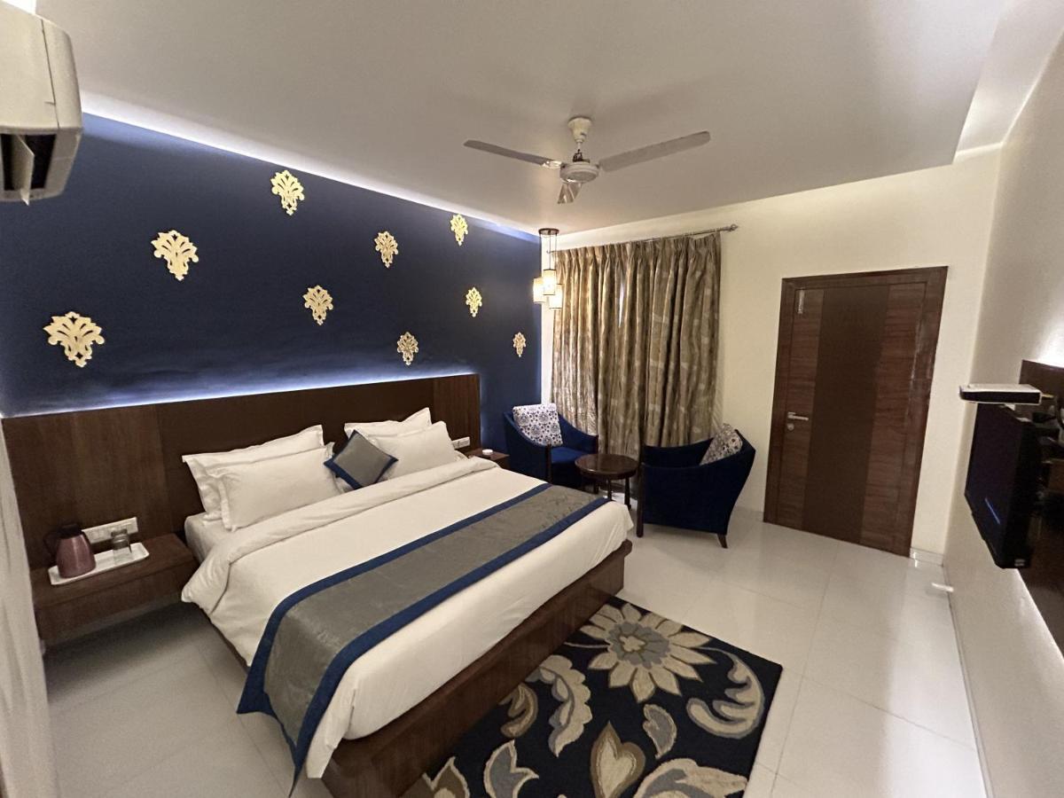 Hotel Gautam Lonavala Exterior photo